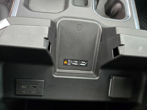 Used 2023 Chevrolet Silverado 1500 RST AWD/4WD image 19
