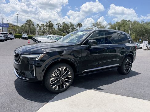 New 2026 Volvo XC90 T8 Ultra w/ Lounge Package AWD/4WD image 7