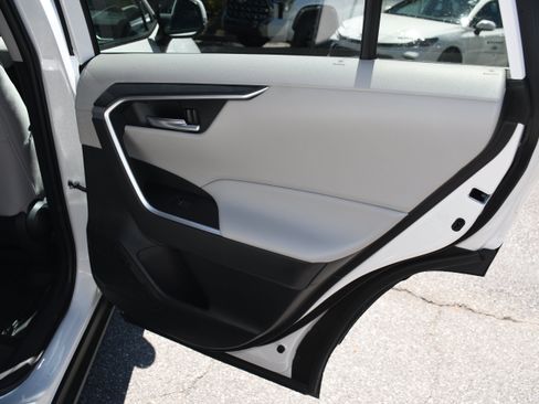 Used 2023 Toyota RAV4 XLE w/ Convenience Package FWD image 19