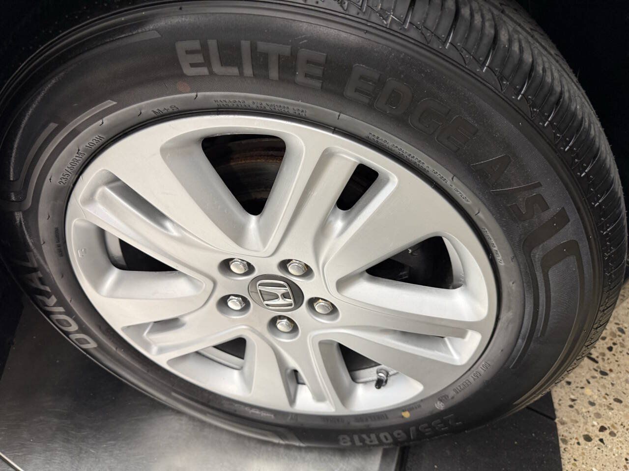 Used 2014 Honda Odyssey Touring image 25