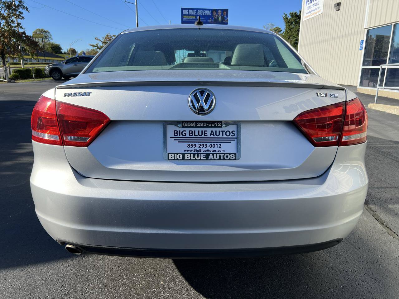 Used 2014 Volkswagen Passat 1.8T SE FWD image 4