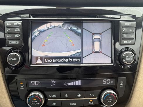 Used 2014 Nissan Rogue SL image 17