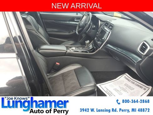 Used 2019 Nissan Maxima SR w/ Premium Package FWD image 11