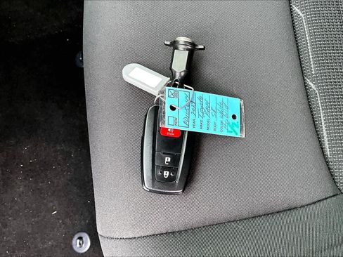 Used 2023 Toyota RAV4 SE AWD/4WD image 15