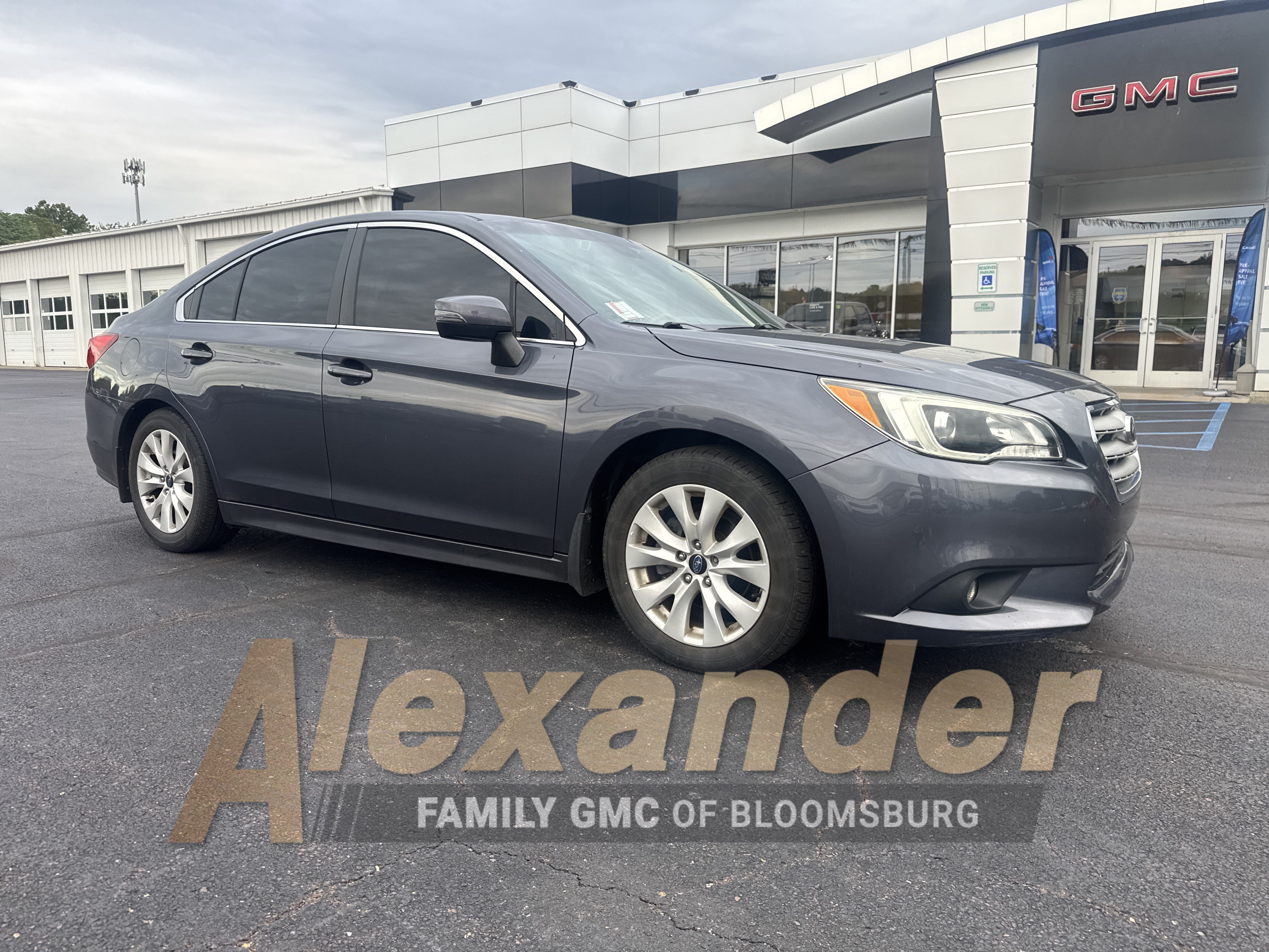 Used 2015 Subaru Legacy 2.5i Premium AWD/4WD image 1