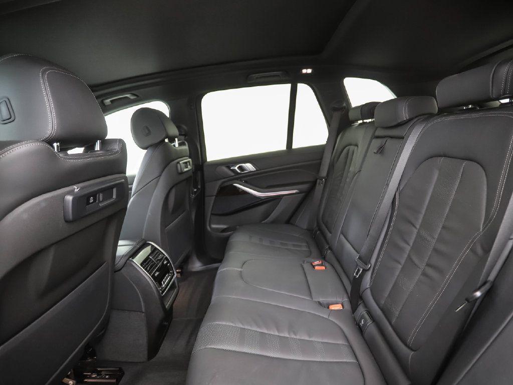 Used 2020 BMW X5 xDrive40i w/ Premium Package AWD/4WD image 21
