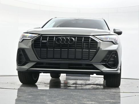 Used 2025 Audi Q3 2.0T Premium AWD/4WD image 43