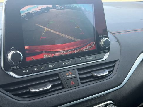 Certified 2019 Nissan Altima 2.5 SR w/ SR Premium Package image 25