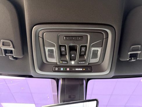Used 2022 GMC Sierra 2500 AT4 w/ AT4 Premium Plus Package AWD/4WD image 55