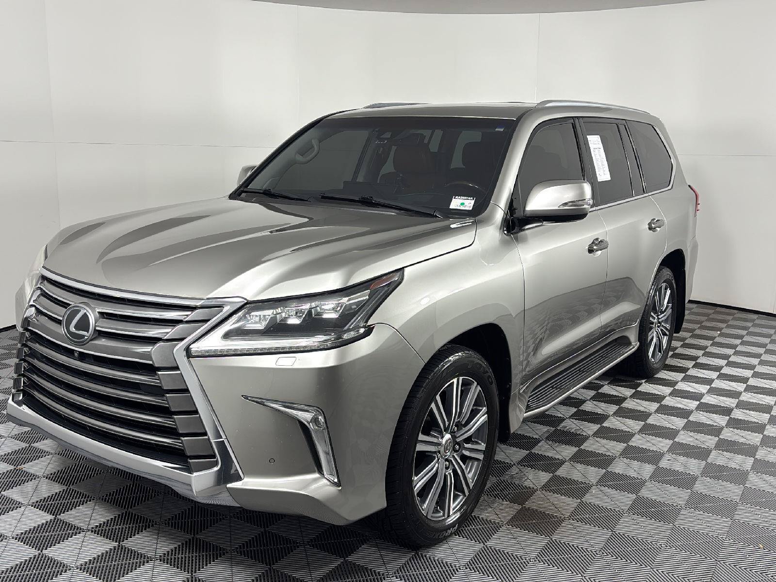 Used 2016 Lexus LX 570 4WD w/ Luxury Package image 8