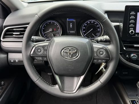 Certified 2023 Toyota Camry SE FWD image 13