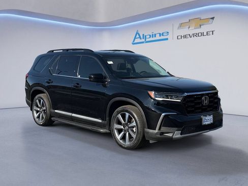 Used 2025 Honda Pilot Elite image 7
