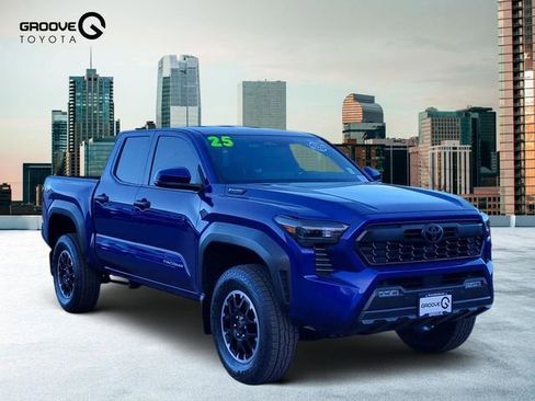 Used 2025 Toyota Tacoma TRD Off-Road w/ TRD Off Road Upgrade Package image 8