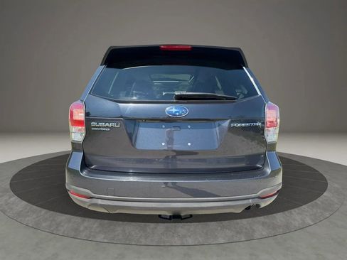 Used 2018 Subaru Forester 2.5i Premium w/ All-Weather Package AWD/4WD image 4