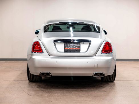Used 2015 Rolls-Royce Wraith image 3