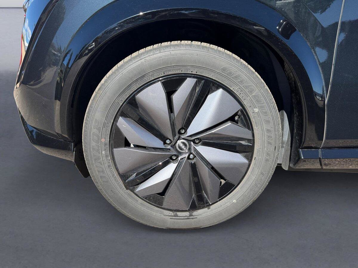 Used 2024 Nissan Ariya AWD image 14