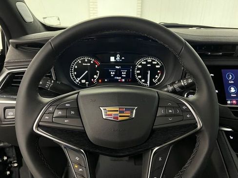 New 2025 Cadillac XT5 Premium Luxury w/ LPO, Floor Liner Package image 15