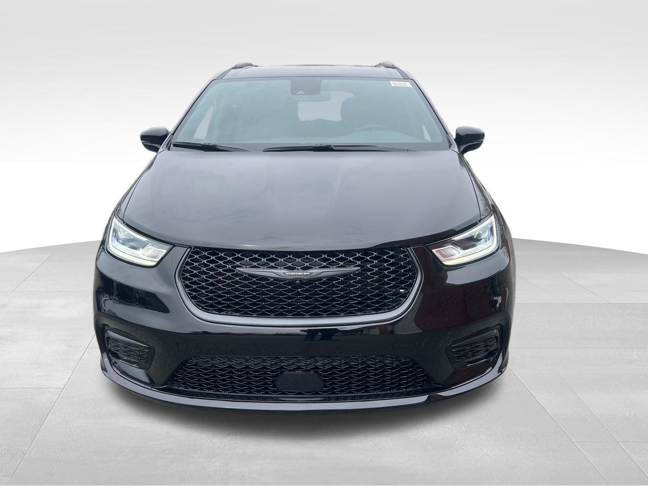 New 2026 Chrysler Pacifica Select w/ S Appearance Package FWD image 8