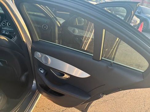 Used 2018 Mercedes-Benz C 300 4MATIC Sedan image 11