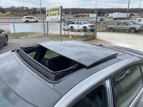 Used 2021 Nissan Maxima SR w/ Sport Mat Group image 9