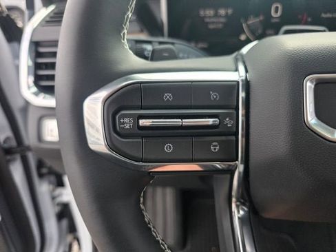 Used 2026 GMC Acadia Denali Ultimate FWD image 28