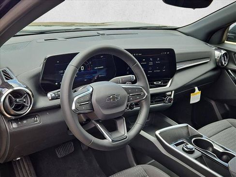 New 2026 Chevrolet Equinox LT w/ Midnight Edition FWD image 3