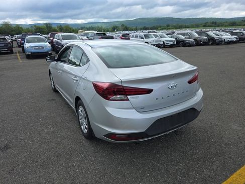 Used 2019 Hyundai Elantra SE FWD image 5