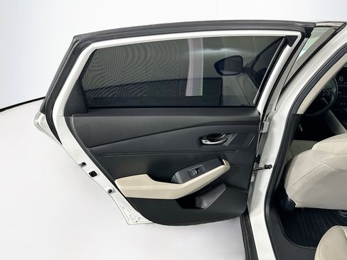 Used 2023 Honda Accord EX image 24