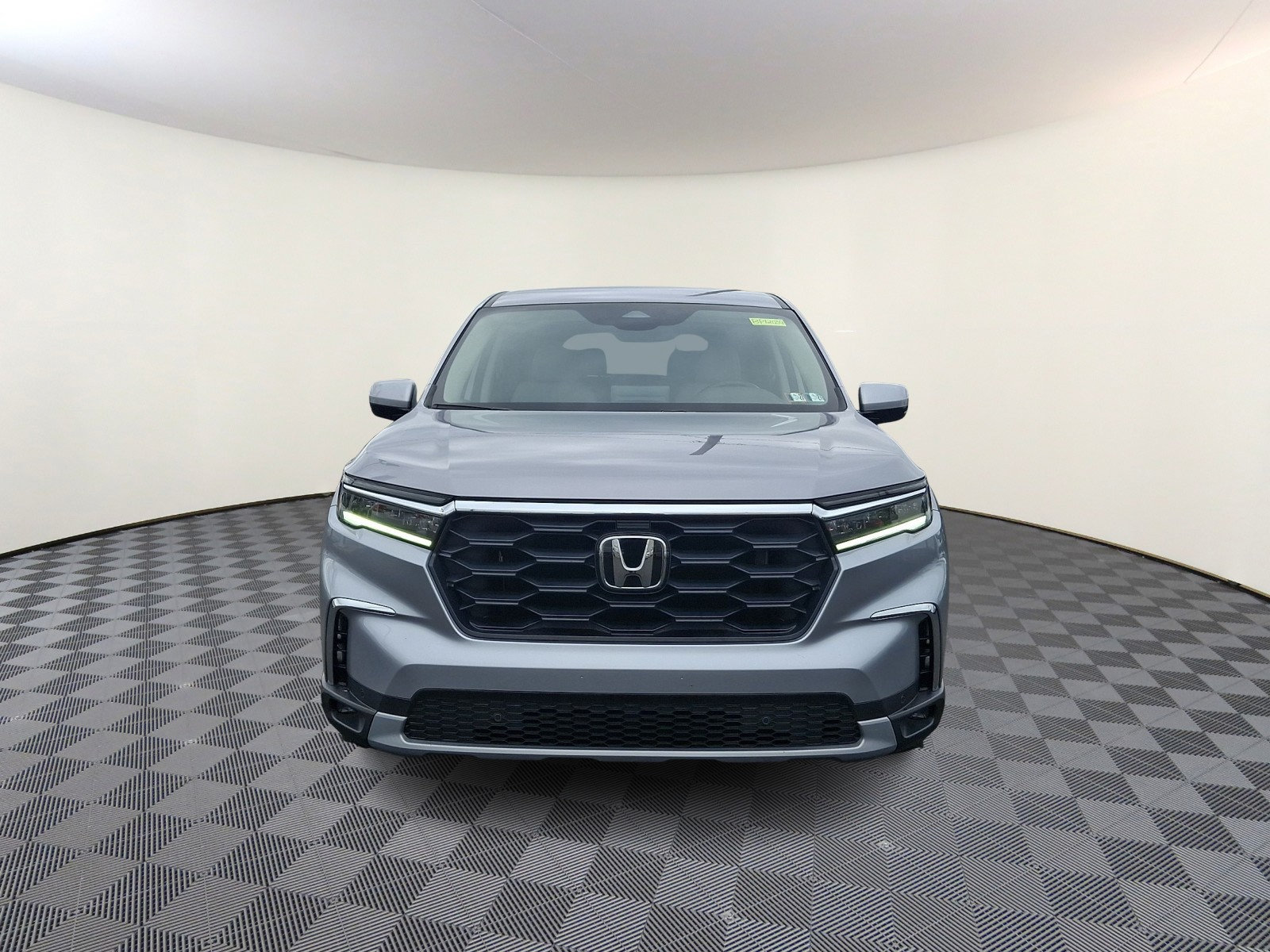Used 2025 Honda Pilot EX-L image 2