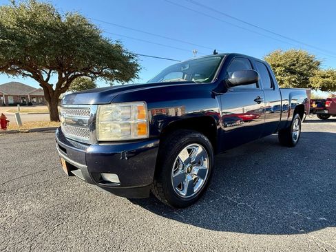 Used 2010 Chevrolet Silverado 1500 LTZ w/ Convenience Package image 7