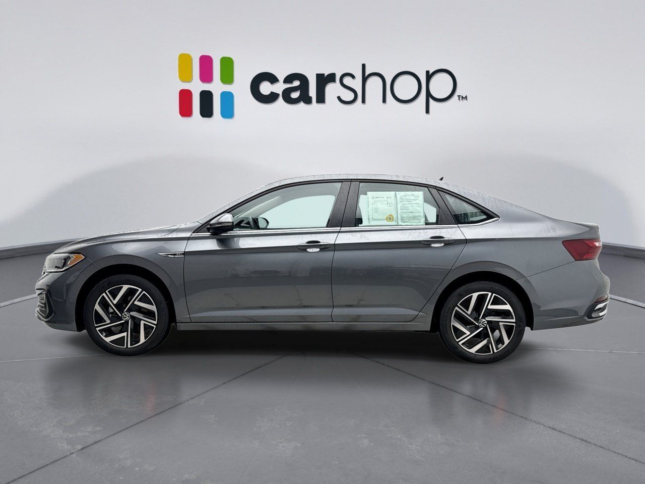 Used 2022 Volkswagen Jetta SEL FWD image 2