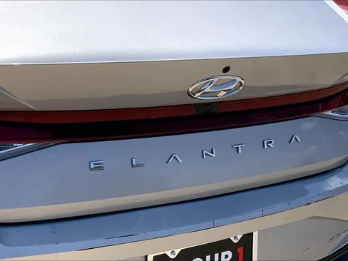 Used 2023 Hyundai Elantra SEL FWD image 29