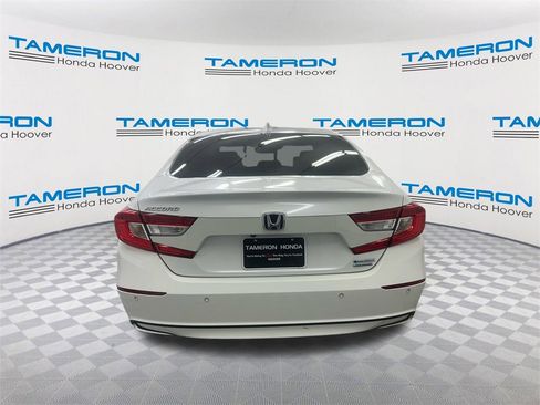 Used 2021 Honda Accord Touring image 4