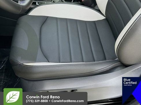 Used 2025 Volkswagen Taos SEL image 21