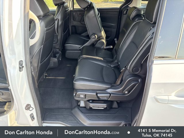 Used 2025 Honda Odyssey Elite image 17