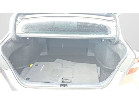 Used 2024 Toyota Camry XLE FWD image 9