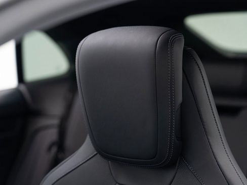 Used 2024 Porsche Macan 4 Electric image 20