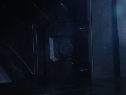 Used 2025 GMC Sierra 1500 AT4 w/ AT4 Premium Package image 19