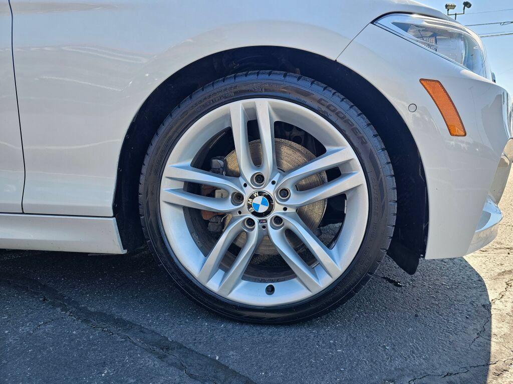 Used 2016 BMW 228i xDrive Coupe AWD/4WD image 9