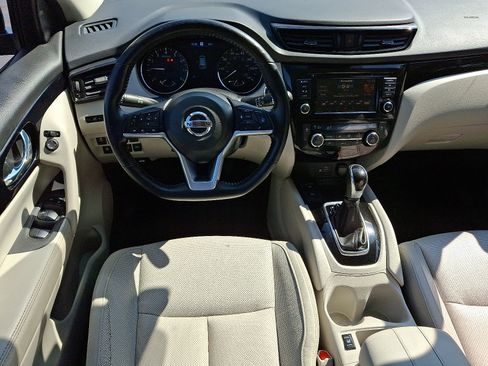 Certified 2022 Nissan Rogue Sport SL image 12