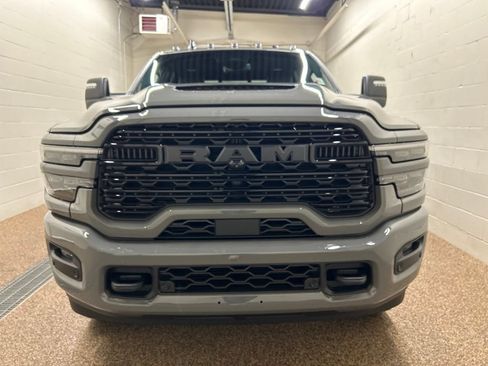 New 2026 RAM 2500 Limited AWD/4WD image 6