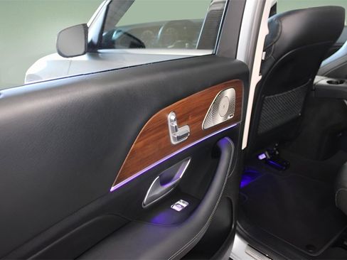 Used 2023 Mercedes-Benz GLS 450 4MATIC image 27