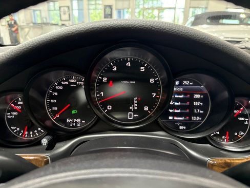 Used 2015 Porsche Panamera image 19