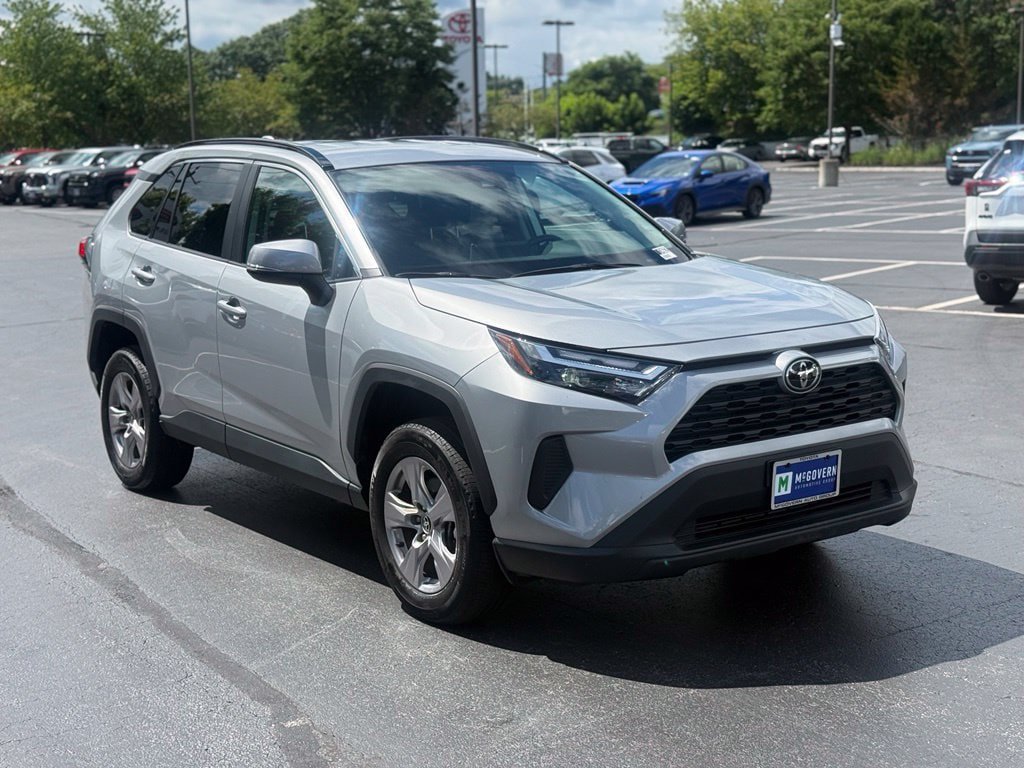 Certified 2025 Toyota RAV4 XLE AWD/4WD image 11
