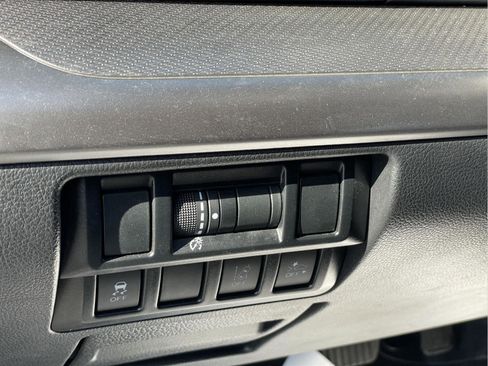 Used 2019 Subaru Outback 2.5i Premium AWD/4WD image 24