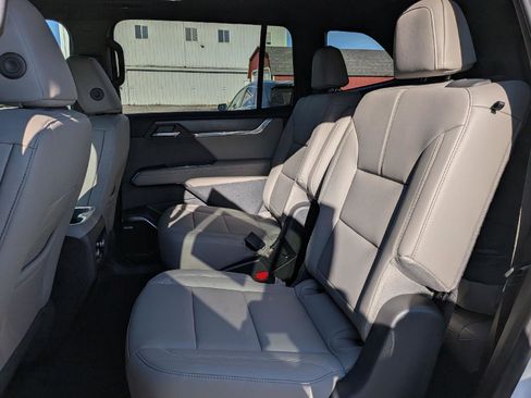 New 2026 GMC Acadia Elevation w/ Black Edition AWD/4WD image 20