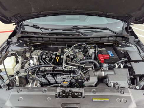 Used 2024 Nissan Altima 2.5 SV image 32