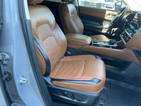 Used 2024 Nissan Pathfinder Platinum w/ Cargo Package AWD/4WD image 20