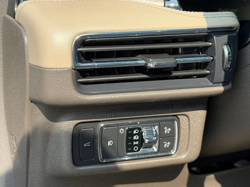Used 2022 Lincoln Corsair Reserve w/ Equipment Group 201A AWD/4WD image 23