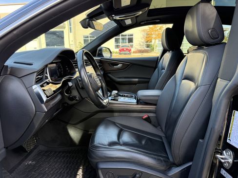 Used 2019 Audi Q8 Premium w/ Convenience Package image 34